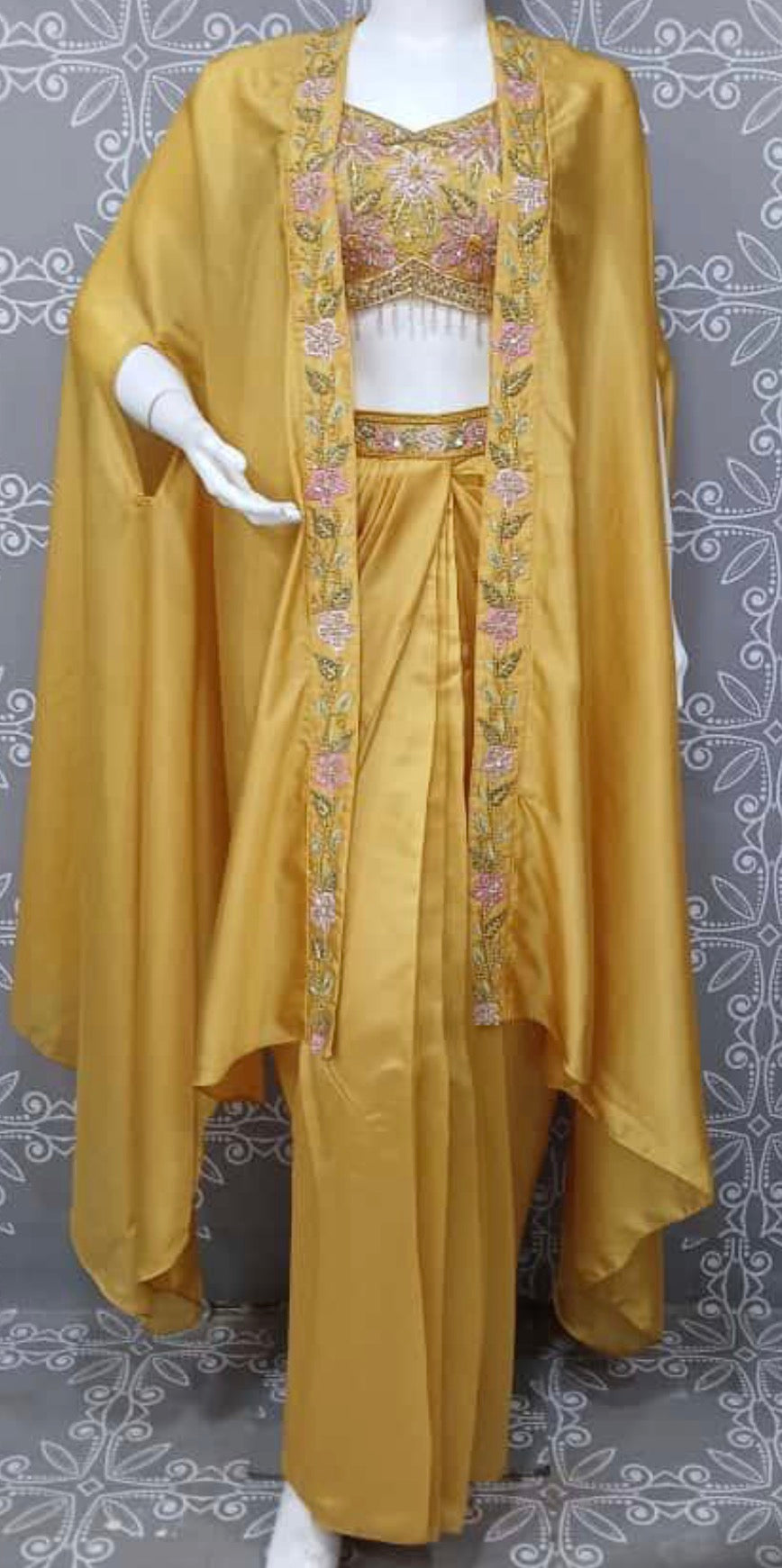 Yellow Cape Set